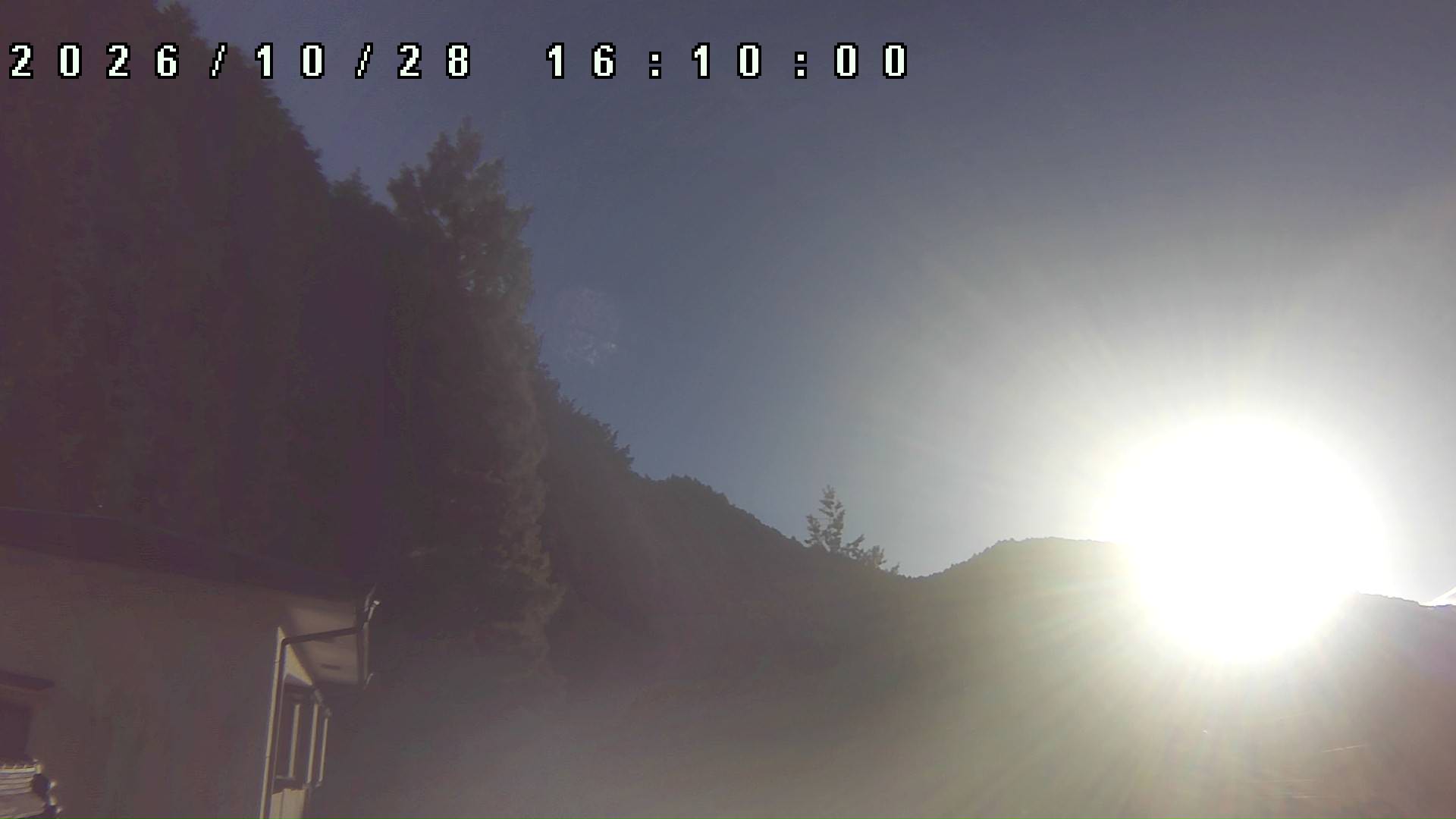 2026年10月28日 16:10ごろの金剛山登山口周辺の空
