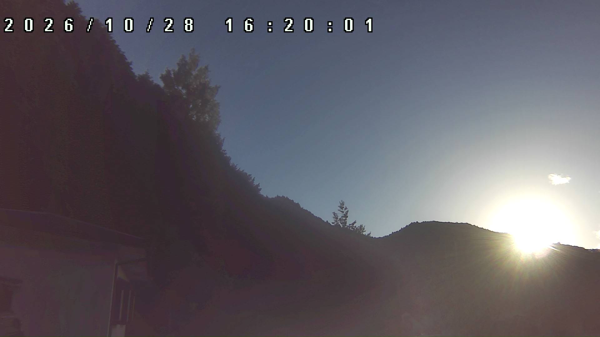 2026年10月28日 16:20ごろの金剛山登山口周辺の空