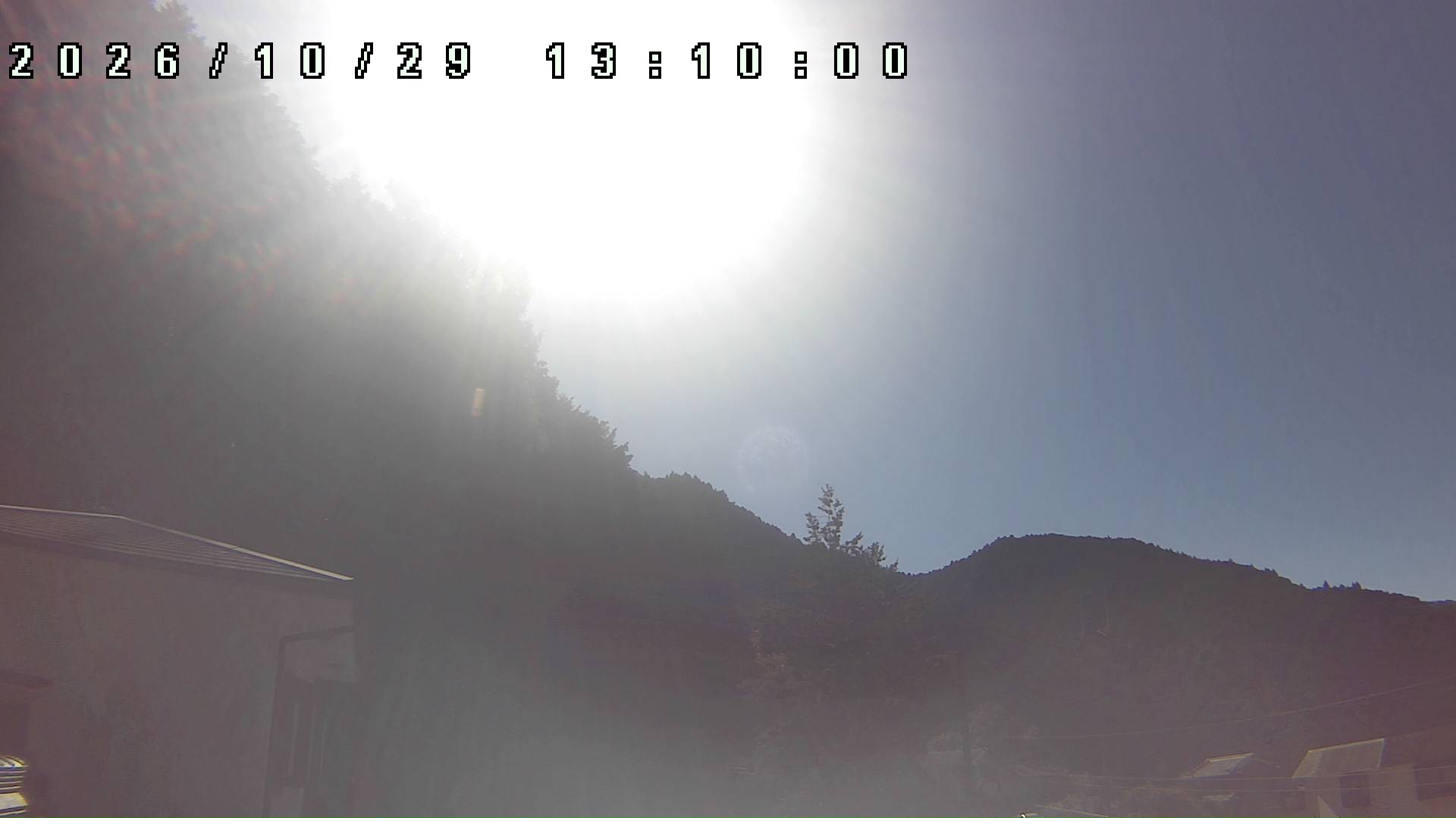 2026年10月29日 13:10ごろの金剛山登山口周辺の空