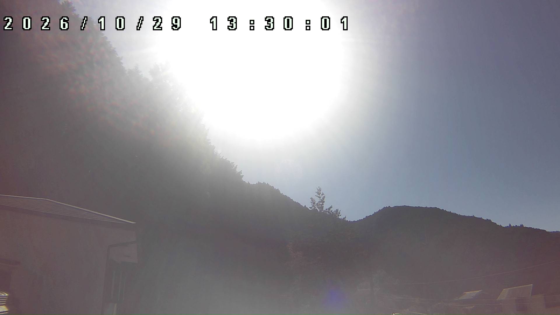 2026年10月29日 13:30ごろの金剛山登山口周辺の空