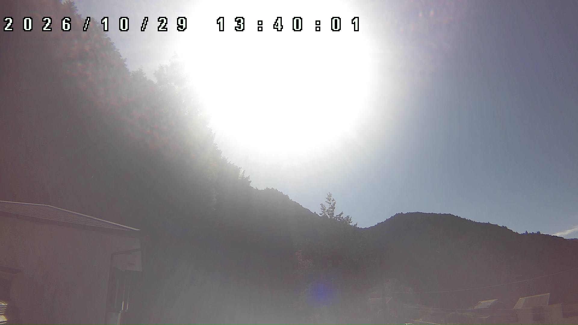 2026年10月29日 13:40ごろの金剛山登山口周辺の空