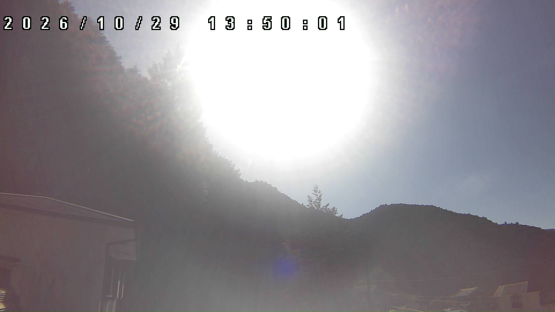 2026年10月29日 13:50ごろの金剛山登山口周辺の空