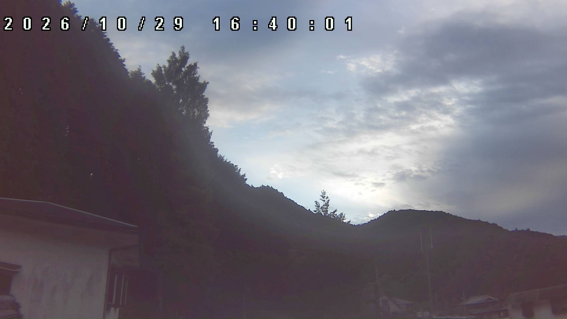 2026年10月29日 16:40ごろの金剛山登山口周辺の空