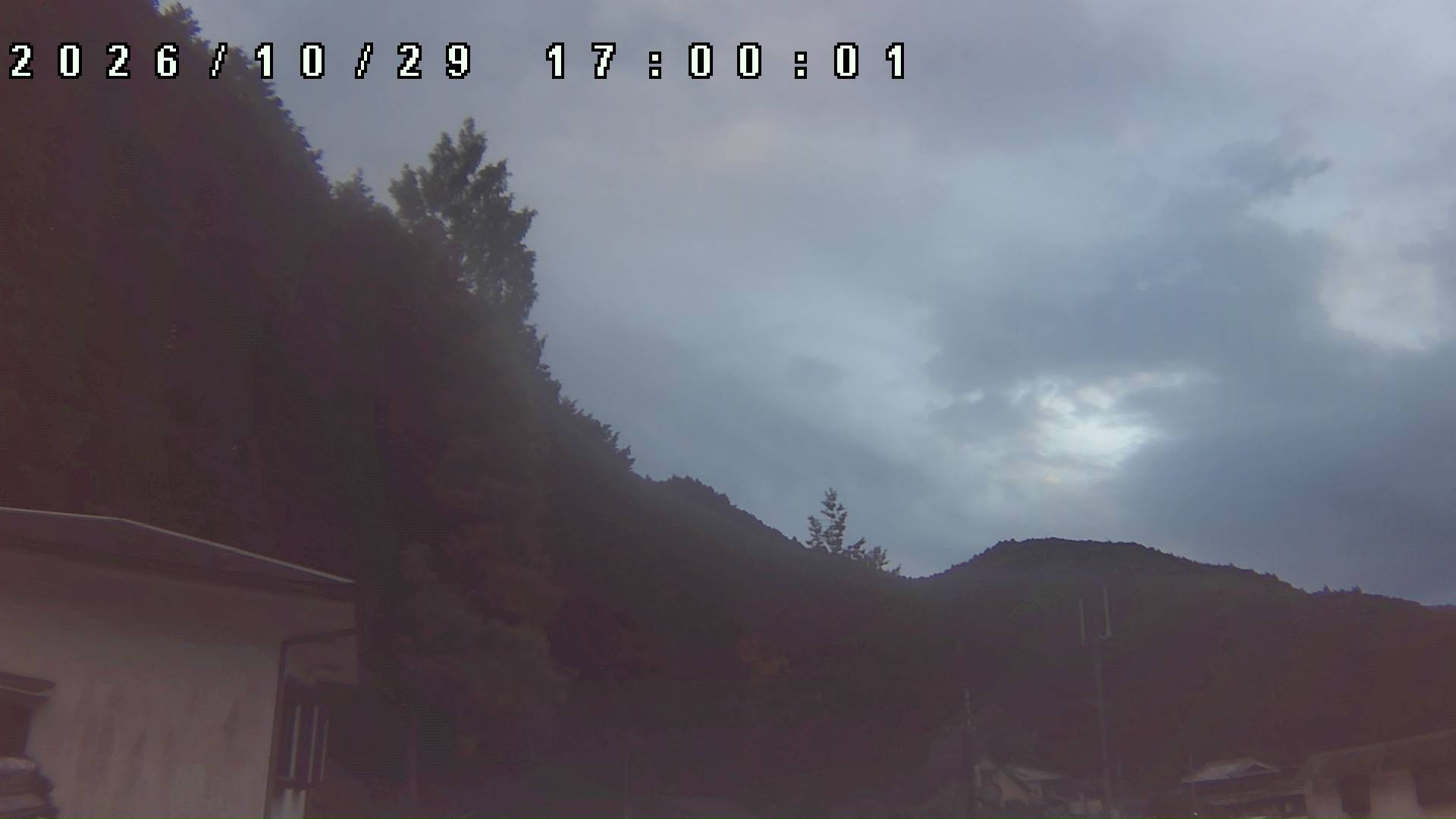 2026年10月29日 17:00ごろの金剛山登山口周辺の空