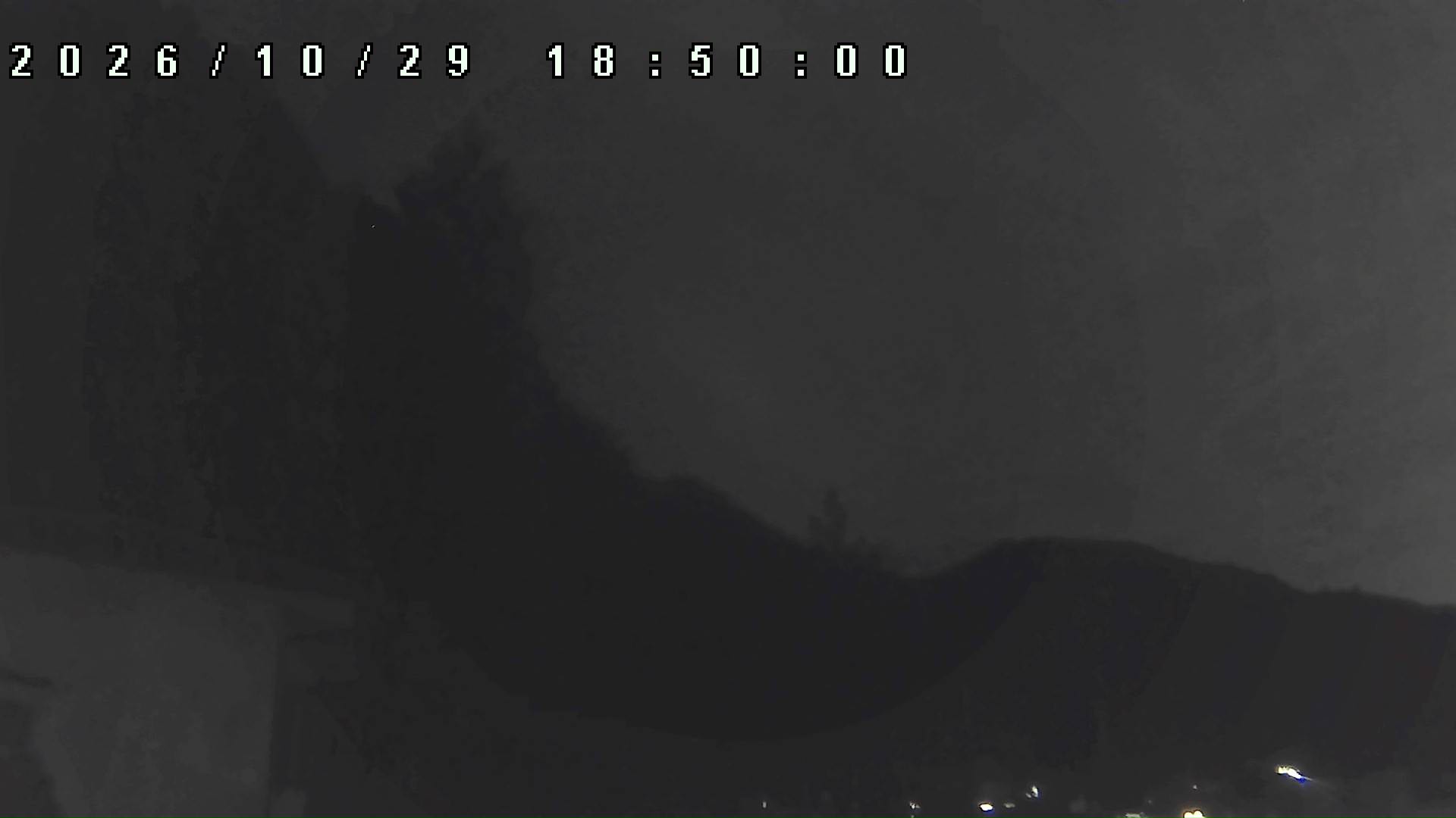 2026年10月29日 18:50ごろの金剛山登山口周辺の空