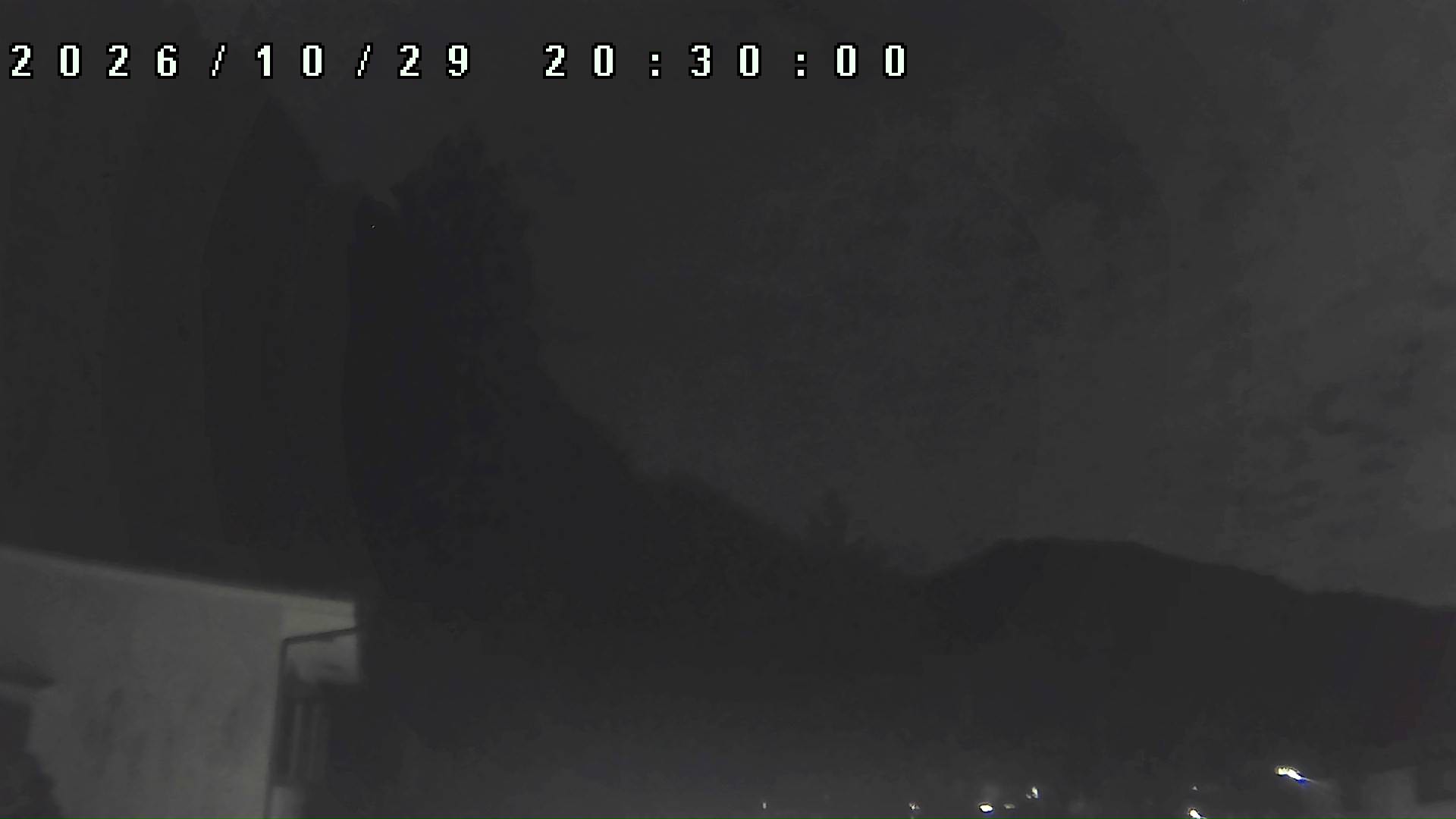 2026年10月29日 20:30ごろの金剛山登山口周辺の空