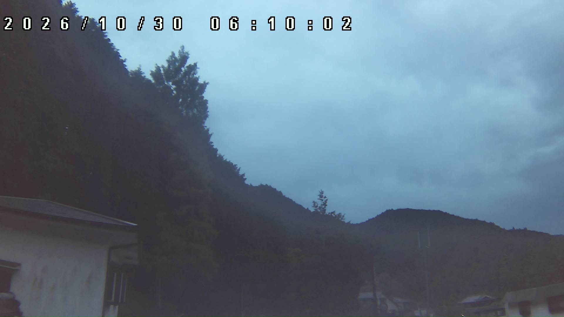 2026年10月30日 06:10ごろの金剛山登山口周辺の空