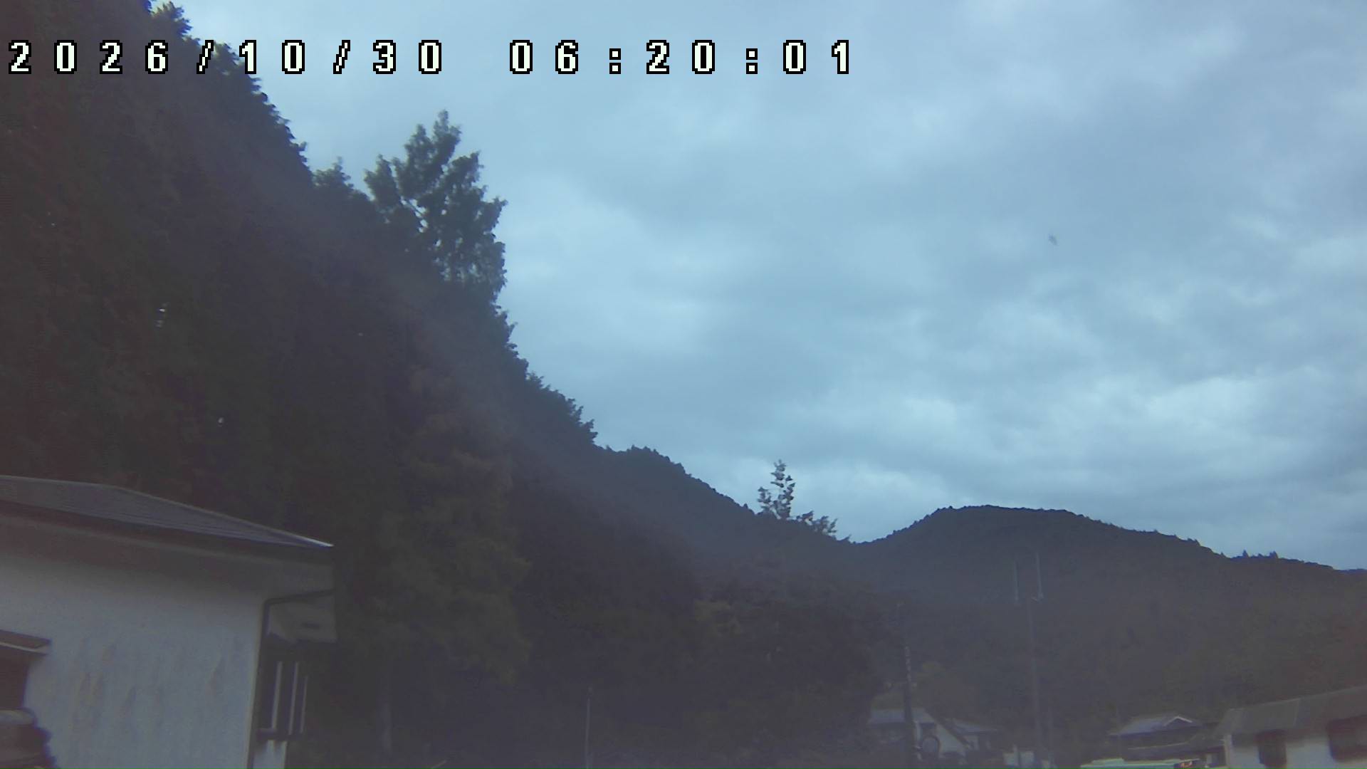 2026年10月30日 06:20ごろの金剛山登山口周辺の空