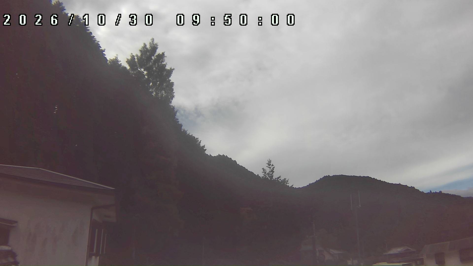 2026年10月30日 09:50ごろの金剛山登山口周辺の空